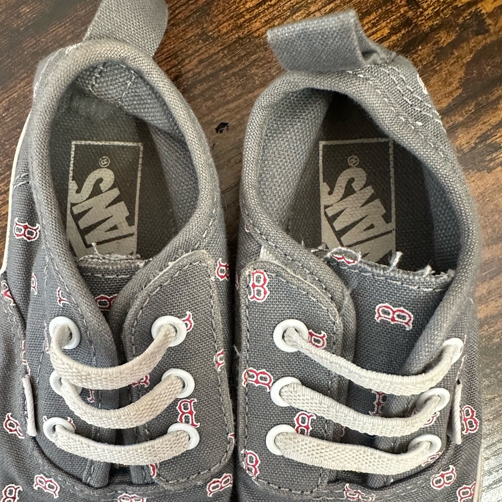 Boston Red Sox MLB x Vans - Picture 3 of 8